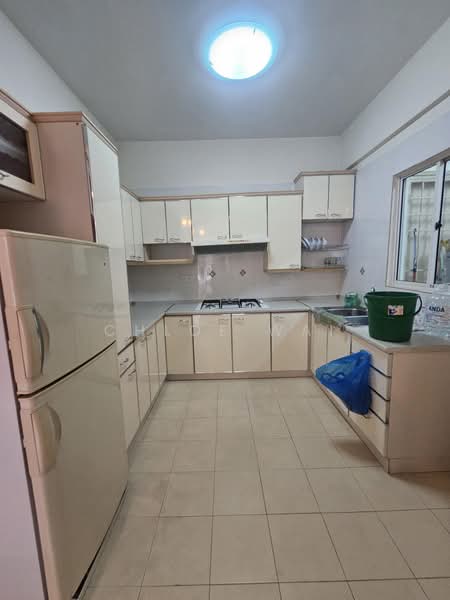 Kondominium untuk Dijual di Gold Coast Resort Condominium - Chloe Wai - PropertyGuru.com.my