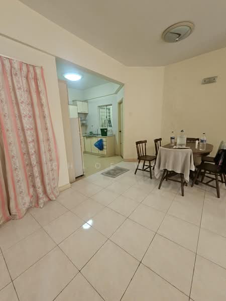 Kondominium untuk Dijual di Gold Coast Resort Condominium - Chloe Wai - PropertyGuru.com.my