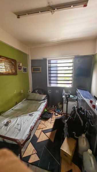 Rumah Flat untuk Dijual di Flat Tasek 64 - Jack Ching - Bedroom - PropertyGuru.com.my