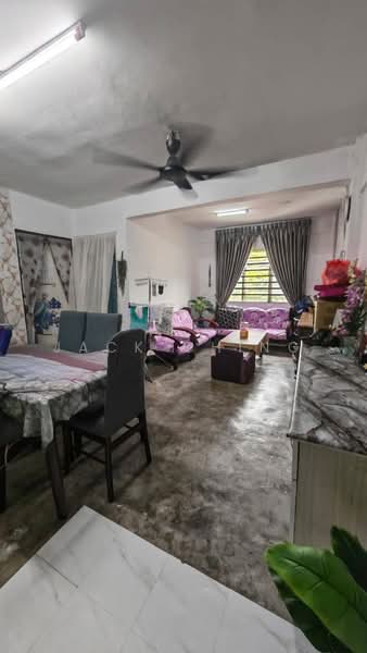 Rumah Flat untuk Dijual di Flat Tasek 64 - Jack Ching - Living Room - PropertyGuru.com.my