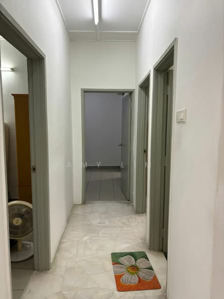 Apartment for Sale at Sri Pinang Apartment - Amy Lim - Corridor - PropertyGuru.com.my