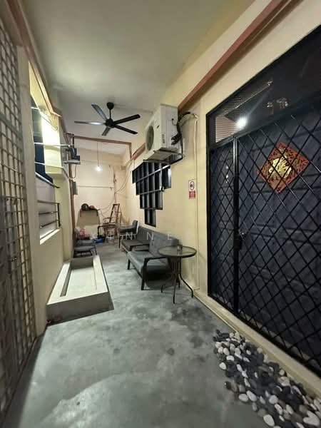 Shop / Office untuk Disewa di Pulau Tikus (George Town) - Xinnee . - PropertyGuru.com.my