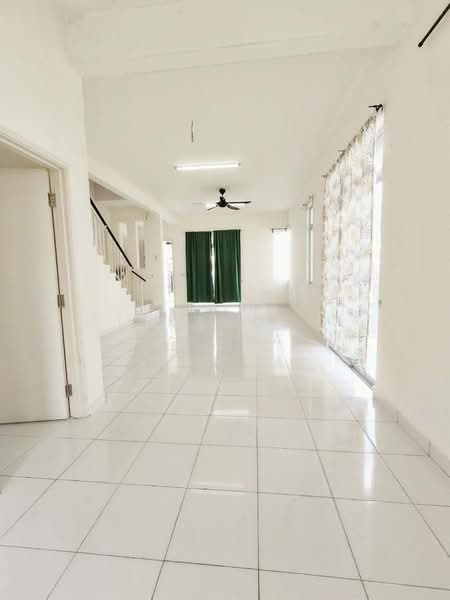 Rumah Teres untuk Dijual di Pasir Gudang (Johor) - Iskandar Zukarnain - Living Room - PropertyGuru.com.my