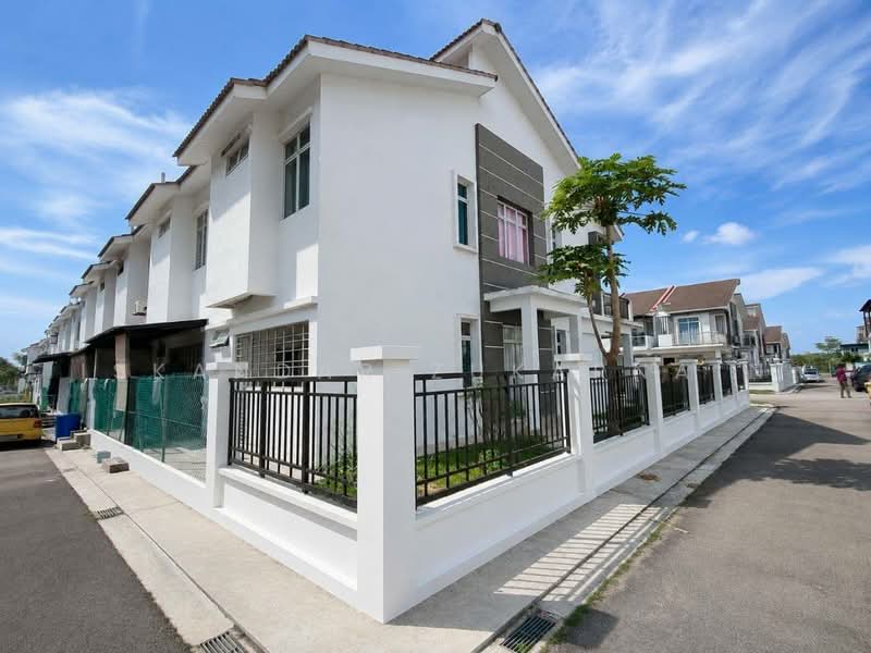Rumah Teres untuk Dijual di Pasir Gudang (Johor) - Iskandar Zukarnain - Exterior - PropertyGuru.com.my