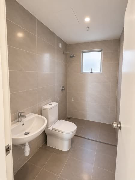 Condominium for Rent at Pitta Residensi - Fly Lim - Bathroom - PropertyGuru.com.my