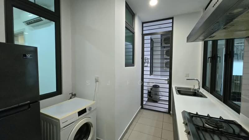 Condominium for Sale at The LIGHT COLLECTION II - S J Foo - Kitchen - PropertyGuru.com.my