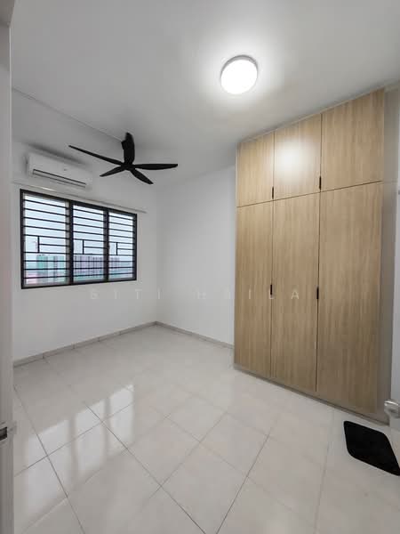 Kondominium untuk Disewa di Residensi Adelia 3 - Siti Haila - Bedroom - PropertyGuru.com.my
