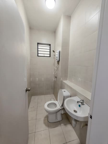 Kondominium untuk Disewa di Residensi Adelia 3 - Siti Haila - Bathroom - PropertyGuru.com.my