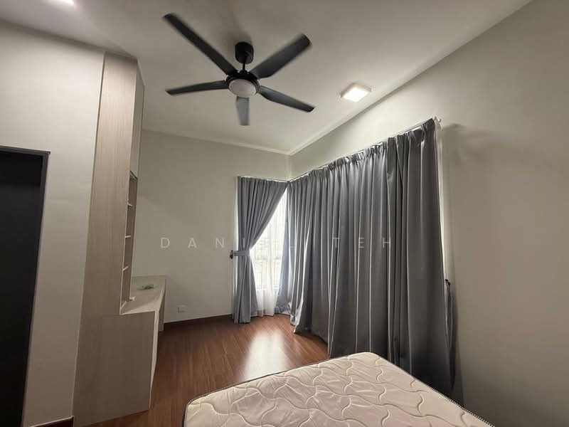 Service Residence for Sale at SUNSURIA FORUM SERVICED APARTMENT - Daniel Teh - Bedroom - PropertyGuru.com.my