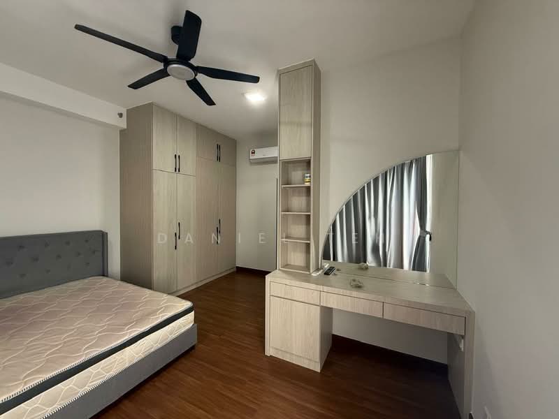 Service Residence for Sale at SUNSURIA FORUM SERVICED APARTMENT - Daniel Teh - Bedroom - PropertyGuru.com.my