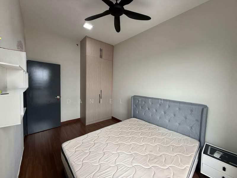 Service Residence for Sale at SUNSURIA FORUM SERVICED APARTMENT - Daniel Teh - Bedroom - PropertyGuru.com.my