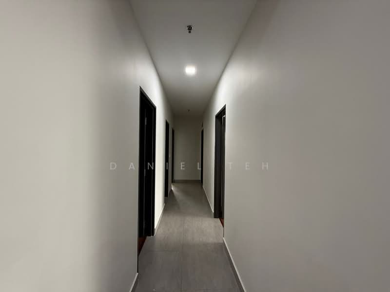 Service Residence for Sale at SUNSURIA FORUM SERVICED APARTMENT - Daniel Teh - Corridor - PropertyGuru.com.my