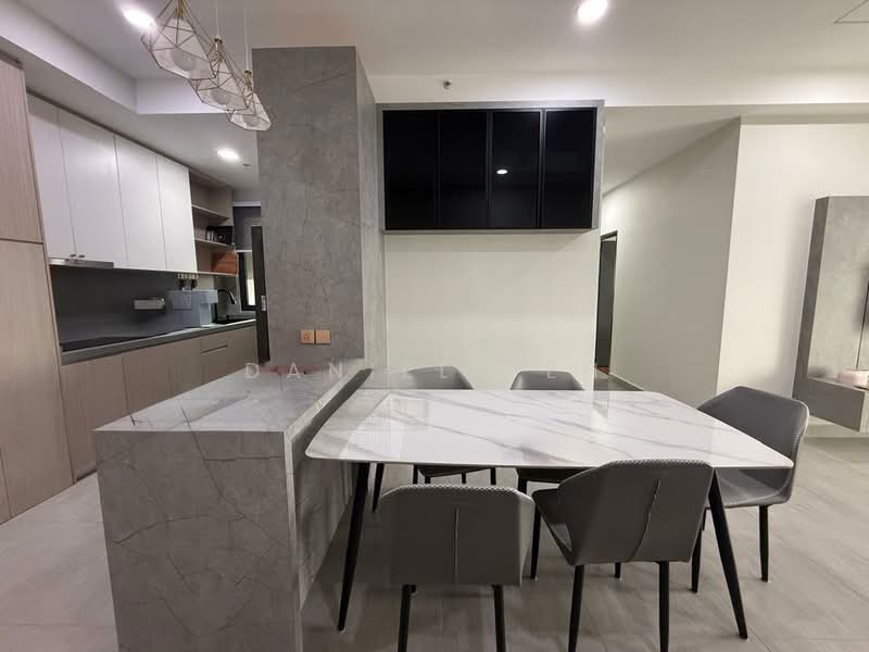 Service Residence for Sale at SUNSURIA FORUM SERVICED APARTMENT - Daniel Teh - Kitchen - PropertyGuru.com.my