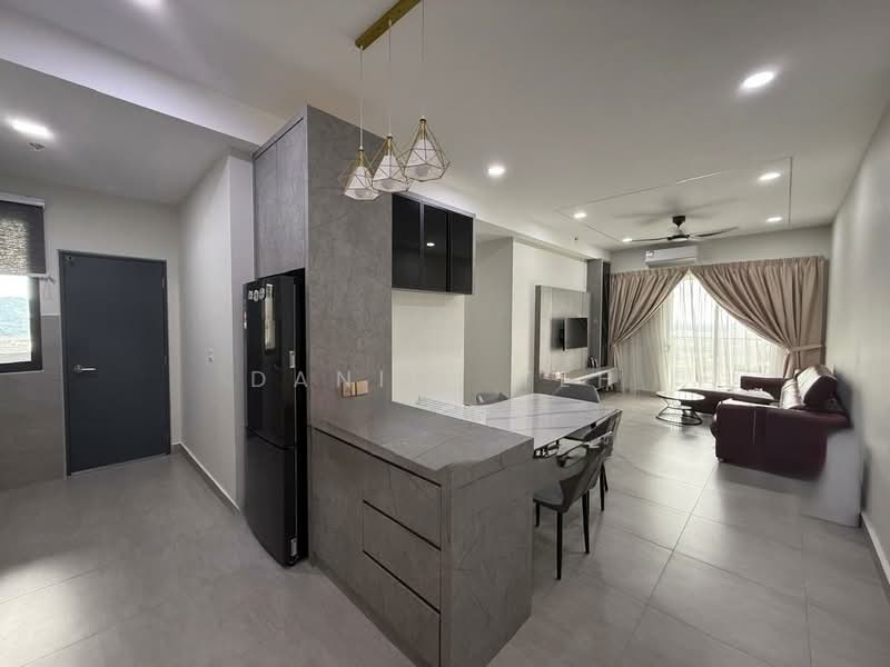 Service Residence for Sale at SUNSURIA FORUM SERVICED APARTMENT - Daniel Teh - Kitchen - PropertyGuru.com.my