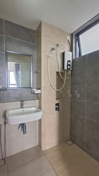 Kediaman Servis untuk Disewa di Setia City Residences - Jack Khor Phor Jiing - Bathroom - PropertyGuru.com.my