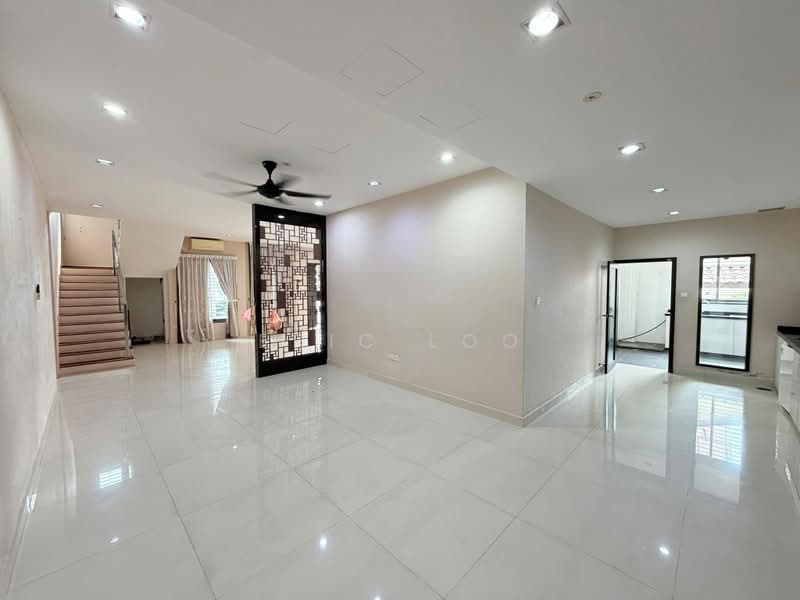 Banglo Komersial untuk Disewa di Taman Sri Tebrau (Johor Bahru) - Eric Loo - Living Room - PropertyGuru.com.my