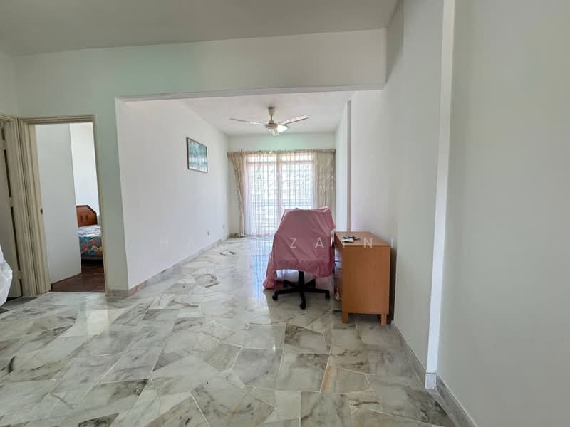 Condominium for Sale at Laguna Condo Resort - Hana Zaini - Living Room - PropertyGuru.com.my
