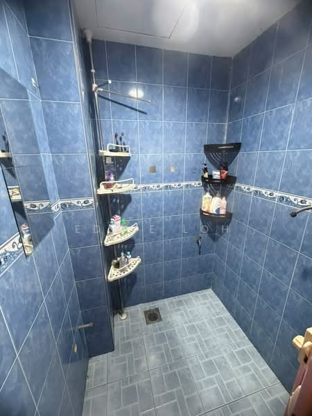 Pangsapuri untuk Dijual di Pandan Ria (Block A & B) - Eddie Loh - Bathroom - PropertyGuru.com.my