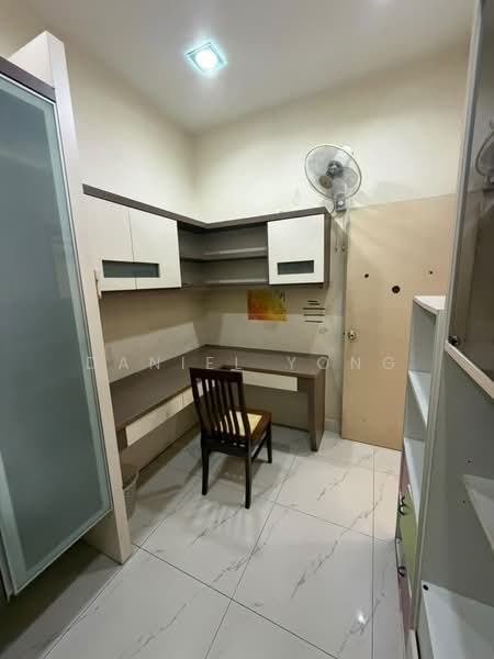 Rumah Teres 2-Tingkat untuk Dijual di Austin (Johor Bahru) - Daniel Yong - Study - PropertyGuru.com.my