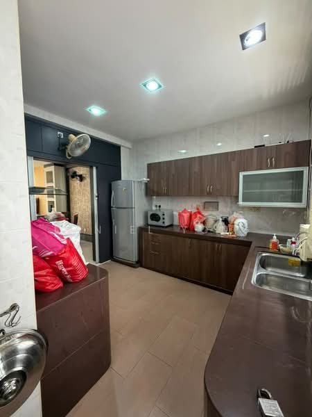 Rumah Teres 2-Tingkat untuk Dijual di Austin (Johor Bahru) - Daniel Yong - Kitchen - PropertyGuru.com.my