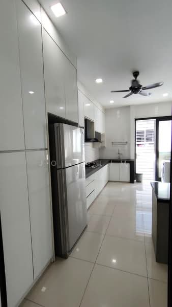 2-storey Terraced House for Rent in Eco Majestic (Semenyih) - Joey Lim - Kitchen - PropertyGuru.com.my