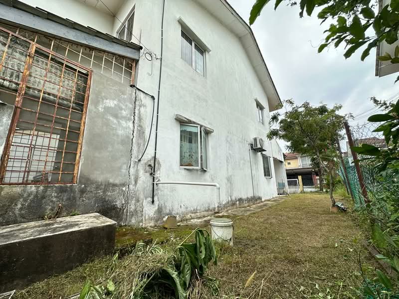 2-storey Terraced House for Sale in Taman Desa Mas (Rawang) - SK Luk - Exterior - PropertyGuru.com.my