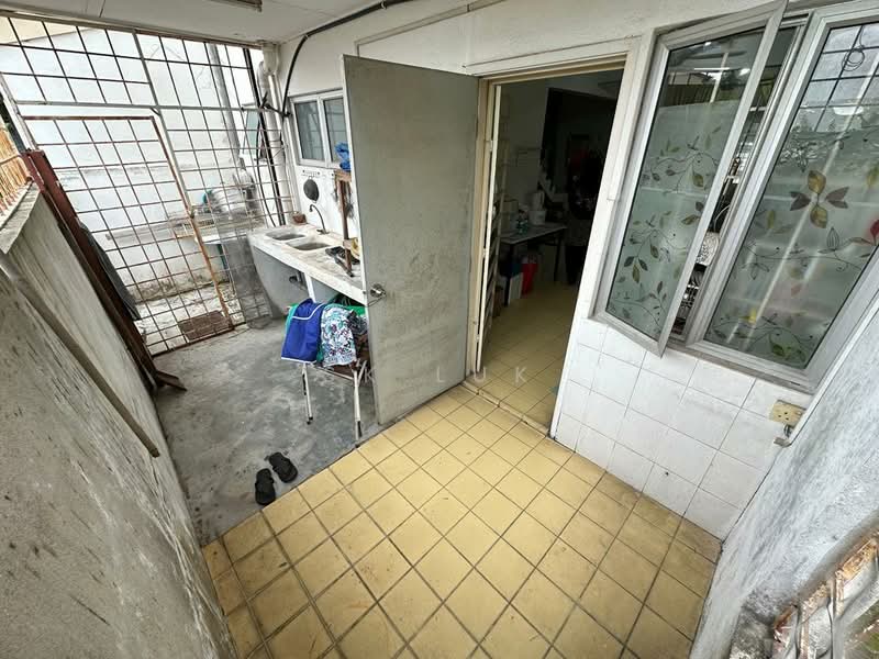 2-storey Terraced House for Sale in Taman Desa Mas (Rawang) - SK Luk - Exterior - PropertyGuru.com.my