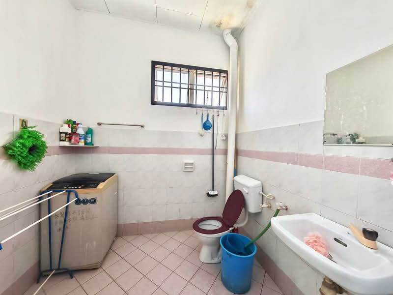 Rumah Teres 2-Tingkat untuk Dijual di Taman Nusa Bestari 2 (Iskandar Puteri (Nusajaya)) - Melinda Ee - Bathroom - PropertyGuru.com.my