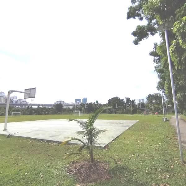 3-storey Terraced House for Sale in Lake Fields (Sungai Besi) - Volster Leng - Exterior - PropertyGuru.com.my