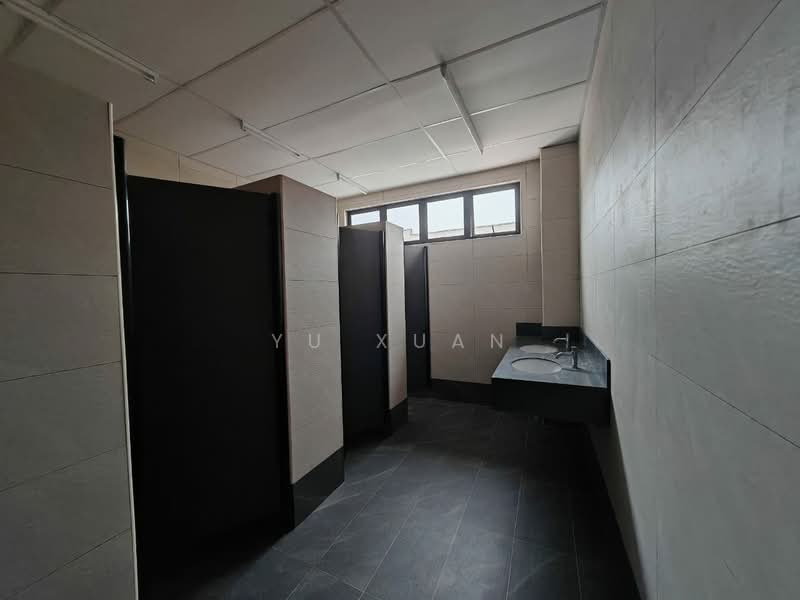 Factory for Rent in Kawasan Perindustrian SILC (Iskandar Puteri (Nusajaya)) - Yu Xuan - Bathroom - PropertyGuru.com.my