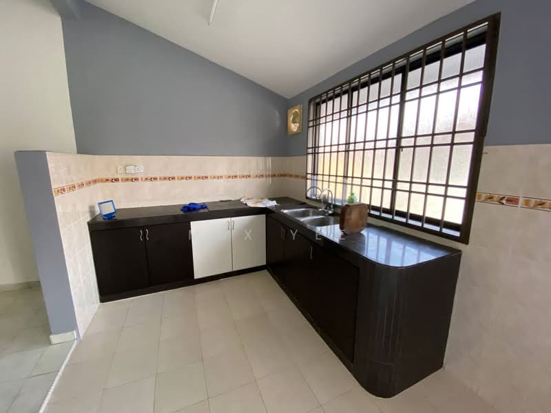 1-storey Terraced House for Rent in Bandar Putra (Kulai) - Max Yee - Kitchen - PropertyGuru.com.my