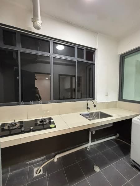 Kondominium untuk Disewa di Emerald Residence - Angeline Ooi - Kitchen - PropertyGuru.com.my