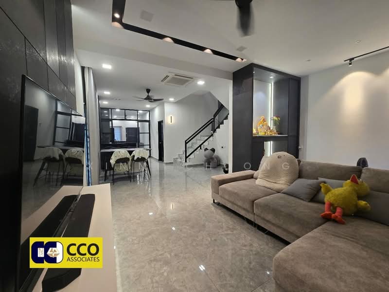 2-storey Terraced House for Sale in Kampung Tasek (Ipoh) - Xinni Choong - Living Room - PropertyGuru.com.my