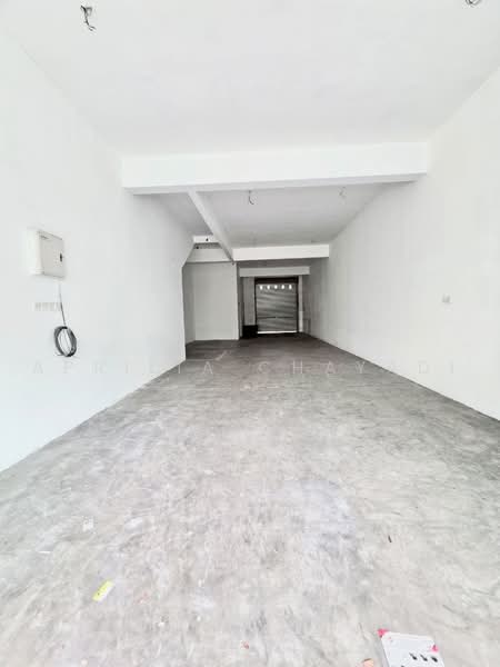 Shop for Rent in Bandar Dato Onn (Tebrau) - APRILIA CHAYADI - Interior - PropertyGuru.com.my