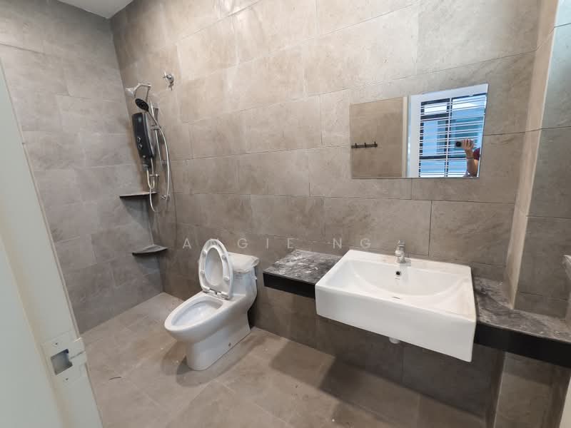 2-storey Terraced House for Sale in Ayer Molek (Melaka) - Angie Ng - Bathroom - PropertyGuru.com.my