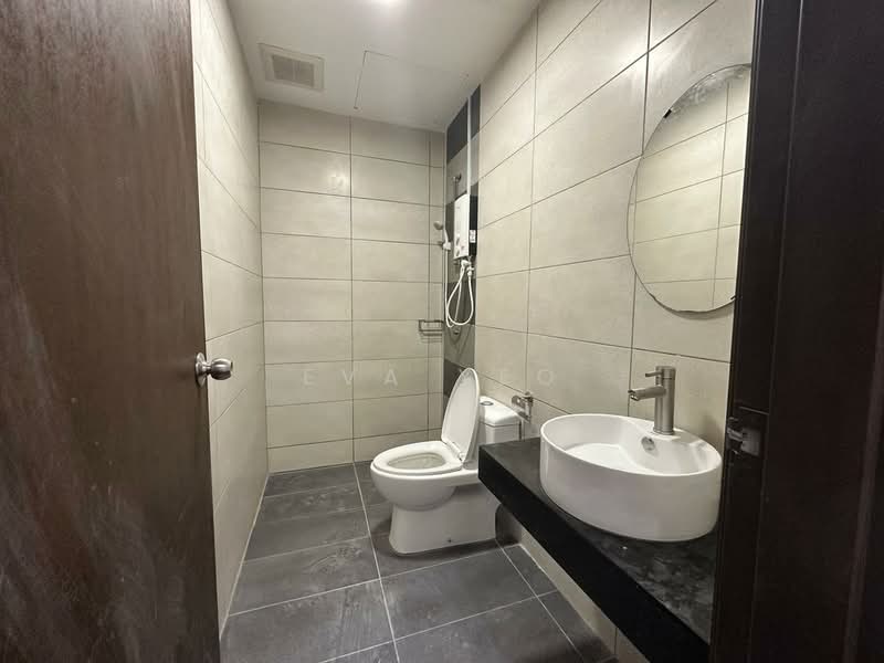 Service Residence for Sale at Molek Regency - Eva Yeo - Bathroom - PropertyGuru.com.my