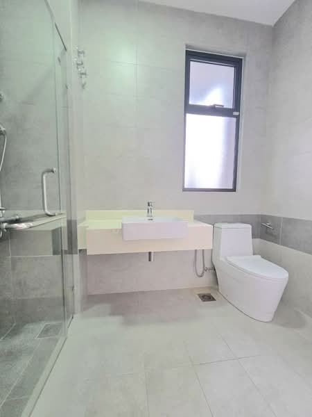 2-storey Terraced House for Sale in Bandar Seri Coalfields (Sungai Buloh) - Muin Mn - Bathroom - PropertyGuru.com.my