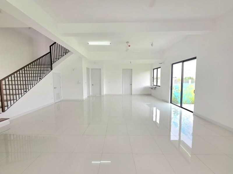2-storey Terraced House for Sale in Bandar Seri Coalfields (Sungai Buloh) - Muin Mn - Living Room - PropertyGuru.com.my