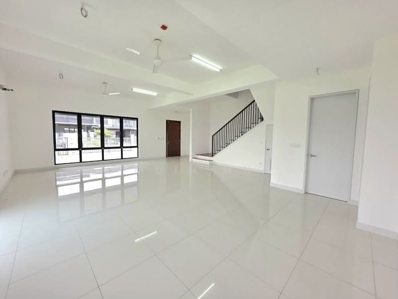 2-storey Terraced House for Sale in Bandar Seri Coalfields (Sungai Buloh) - Muin Mn - Living Room - PropertyGuru.com.my