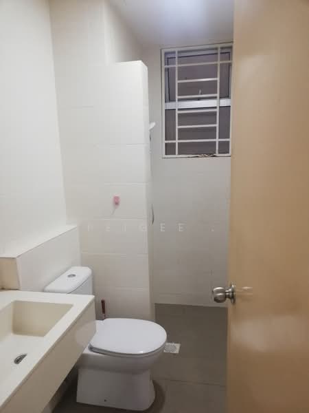 Service Residence for Rent at Platinum Lake PV 21 - PeiGee . - Bathroom - PropertyGuru.com.my