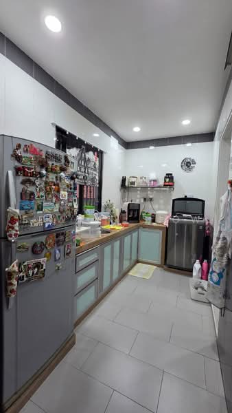1-storey Terraced House for Sale in Taman Rinting (Masai) - Edward Siow - Kitchen - PropertyGuru.com.my
