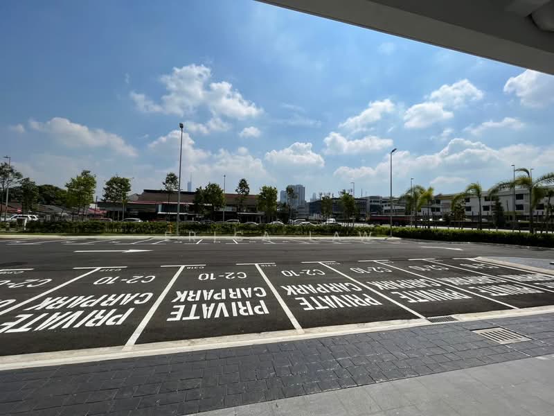 Shop / Office for Rent in Salak Selatan (Kuala Lumpur) - Erica Law - Car Park - PropertyGuru.com.my