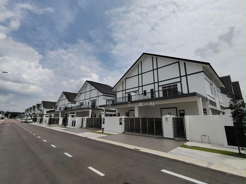 Semi-Detached House for Sale in Taman Ekoflora (Johor Bahru) - Win Tan - PropertyGuru.com.my