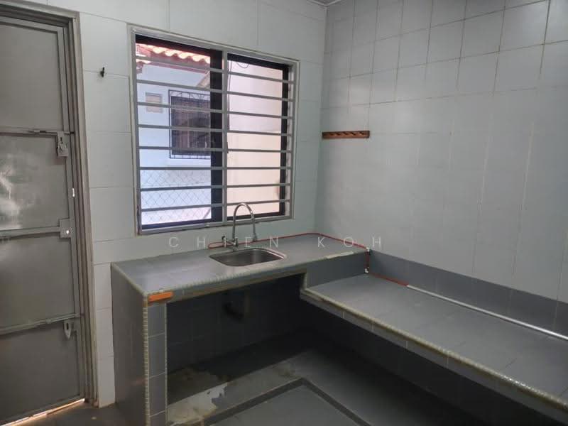 2-storey Terraced House for Rent in Kelana Jaya (Petaling Jaya) - Chien Koh - Kitchen - PropertyGuru.com.my