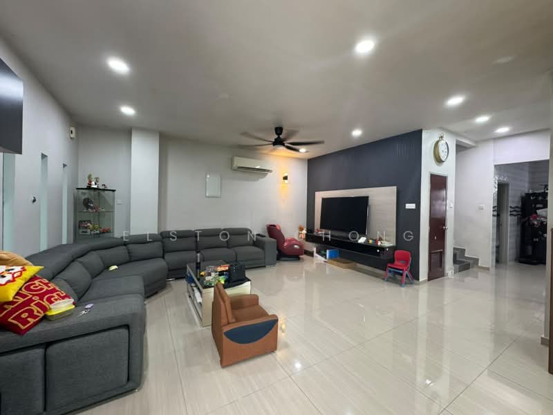 2-storey Terraced House for Sale in Taman Gaya (Ulu Tiram) - Elston Chong - Living Room - PropertyGuru.com.my