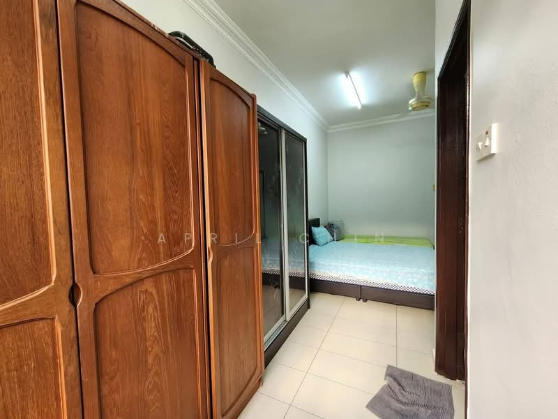 Rumah Teres 1.5-Tingkat untuk Disewa di Bandar Seri Alam (Masai) - April Chin - Bedroom - PropertyGuru.com.my