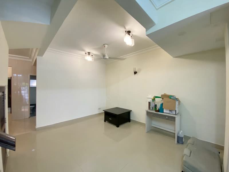 Rumah Teres untuk Dijual di Laman Rimbunan (Kepong) - Nicole . - Living Room - PropertyGuru.com.my