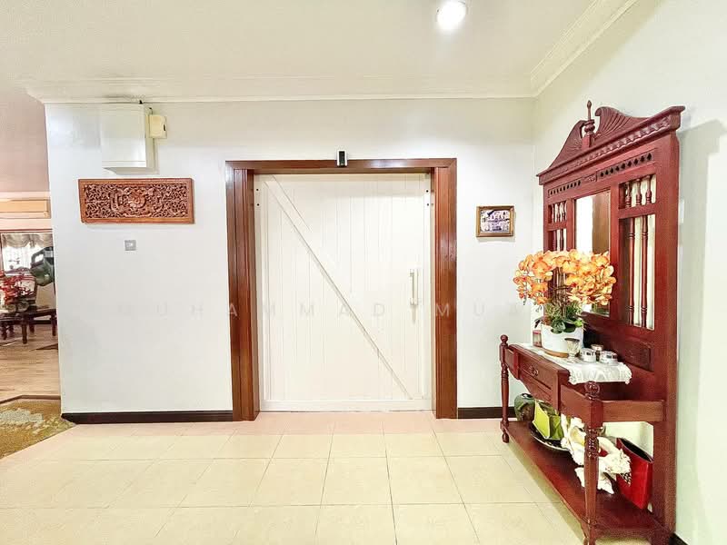 Semi-Detached House for Sale in Ampang (Selangor) - Muhammad Muadz - Entrance - PropertyGuru.com.my