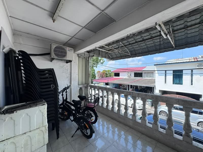2-storey Terraced House for Sale in Taman Pontian Jaya (Pontian) - Daniel Yong - Balcony - PropertyGuru.com.my