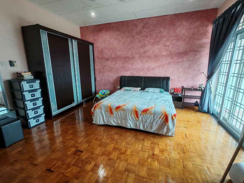 Semi-Detached House for Sale in Taman Bukit Jaya (Ulu Tiram) - Sean Yeoh - Bedroom - PropertyGuru.com.my